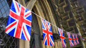 15 Expert Tips to Get a Job in the UK in 2025