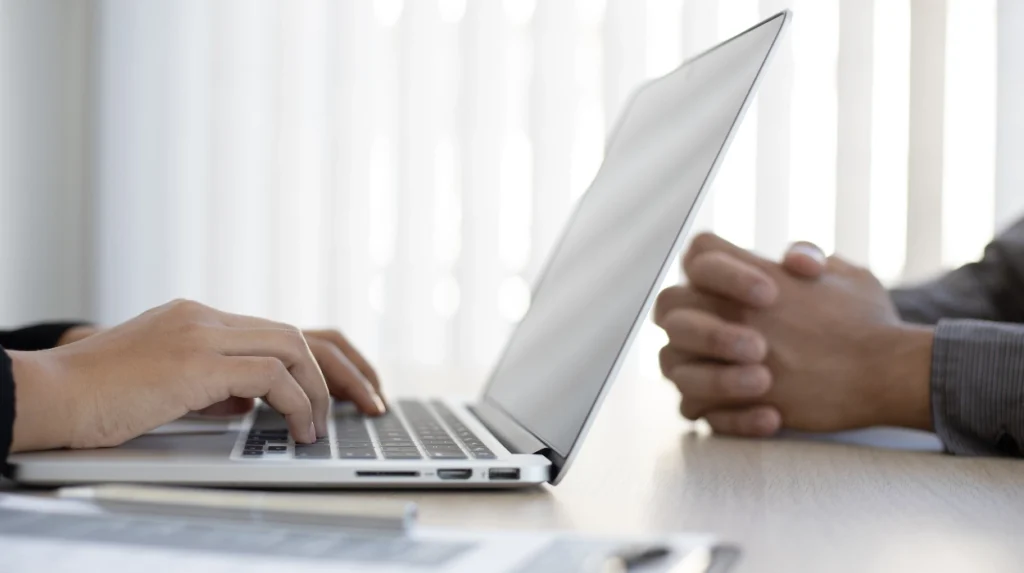 How to Write an Effective Cover Letter for Job Applications in the UK