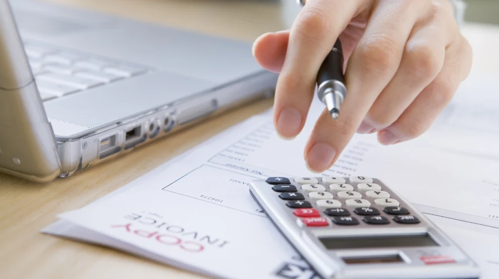 Finance Salaries in the UK What You Need to Know for 2025